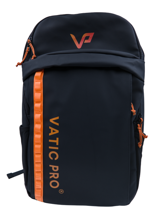 Tour Backpack ブラック／オレンジ 正面